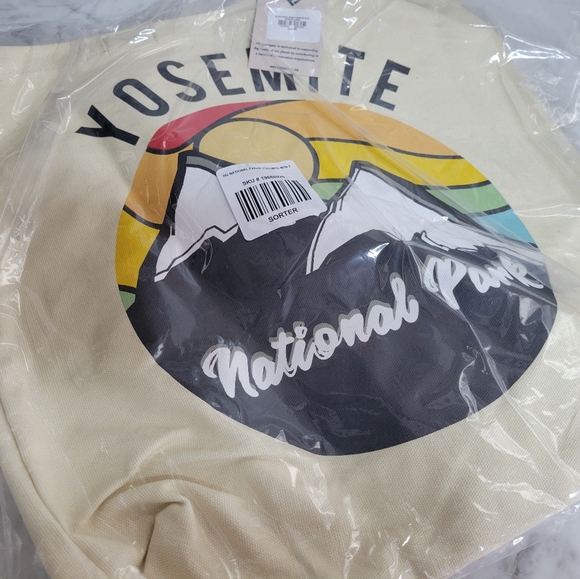 Yosemite National Park Tote Bag NWT - Picture 4 of 4